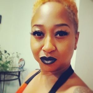 Meet your Posher, Vanessa